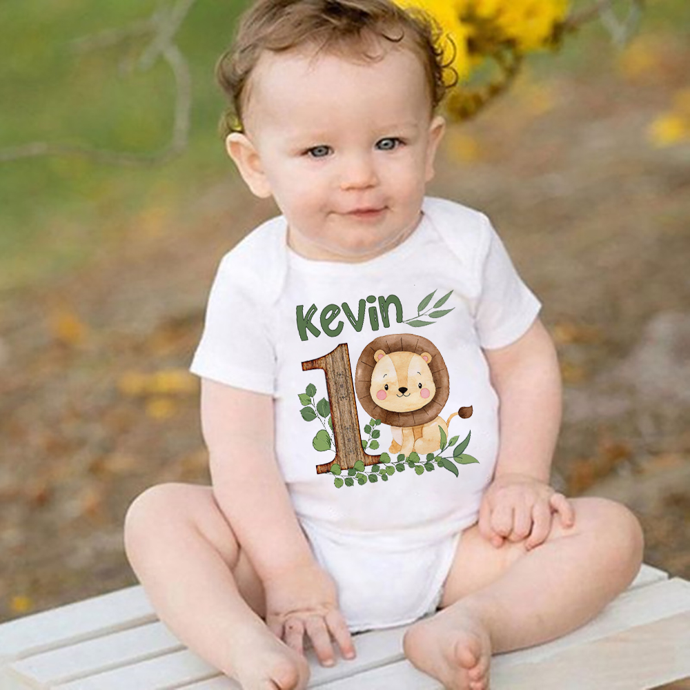 Baby Clothing Name - Personalisiertes Safari-Tier mit Namen, Baby-Strampler für